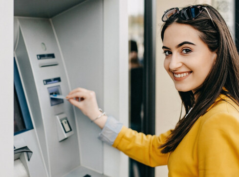 Od września bankomaty będą barwić pieniądze - grafika