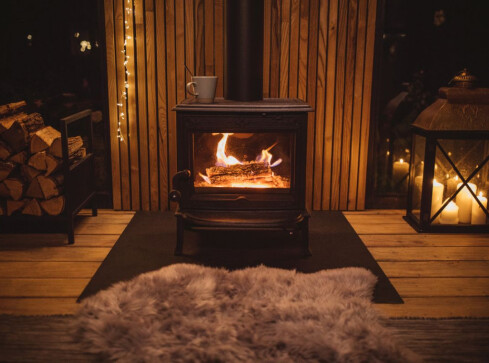 Musisz zgłosić, że masz piec lub kominek. Inaczej grozi ci grzywna - grafika