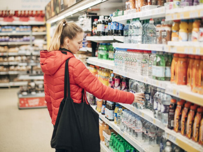 Zaskakujący efekt „słodkiego” podatku. Polacy spożywają mniej  - grafika