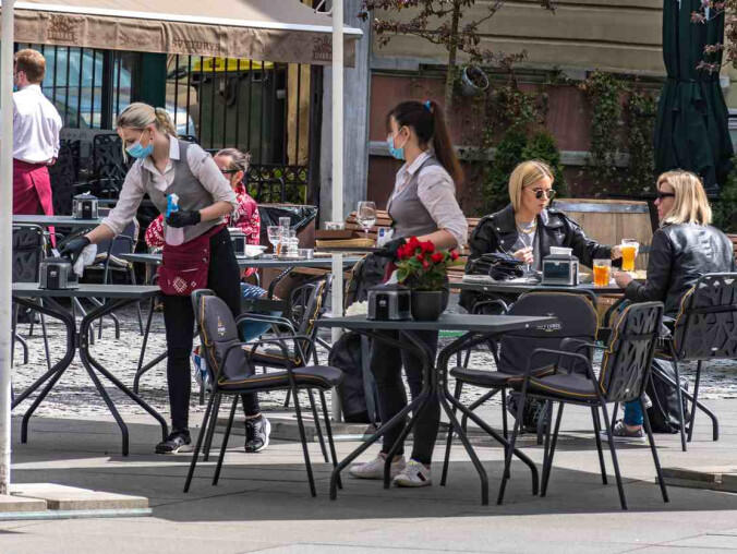 Rząd ma projekt ustawy segregującej Polaków ze względu na COVID - grafika