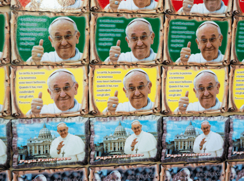 Rewolucja w Kościele. Papież Franciszek zgadza się na błogosławie - grafika