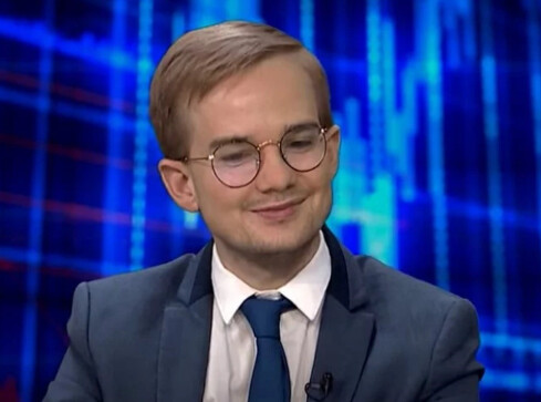 2,9 tys. zł pensji to już klasa średnia. Burza po słowach wicemini - grafika