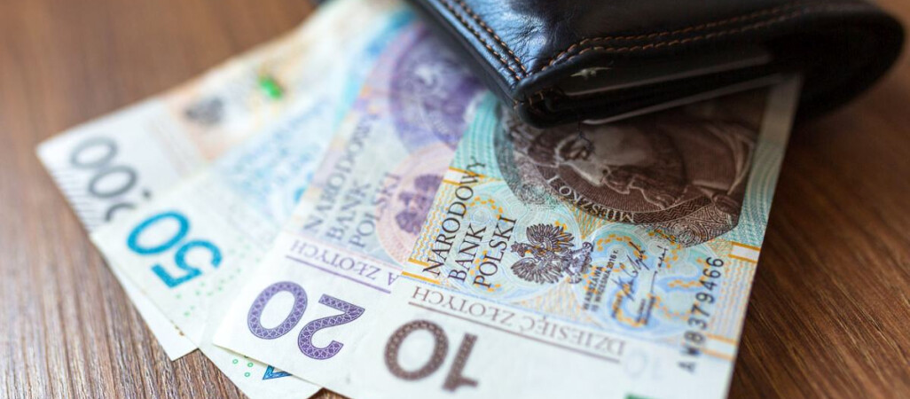 1300 złotych za nic. Gwarantowana pensja przez dwa lata 