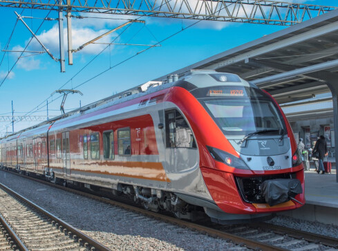 Rekordowa inwestycja Polregio. Na tory wyjadą pociągi warte 7 mld - grafika