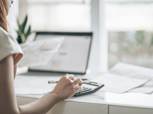 Uderzenie w przedsiębiorców. Znowu będą musieli więcej zapłacić - grafika