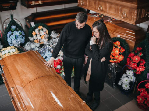 Kościół musi oddać pieniądze za pogrzeb. Ruszy fala pozwów? - grafika