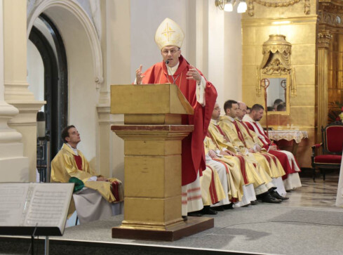 Polski episkopat o pedofilii w kościele. Prymas prosi o przebaczenie - grafika