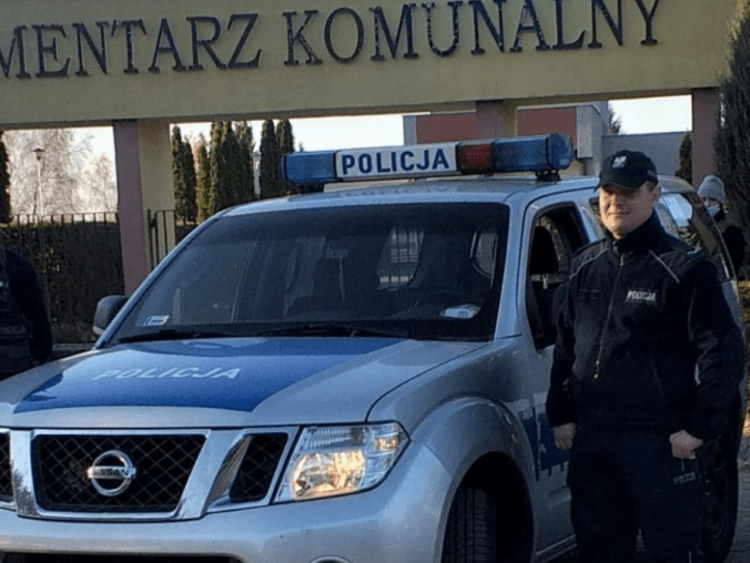 Poradnik na Wszystkich Świętych. Sklepy, przychodnie, kontrole na dr - grafika