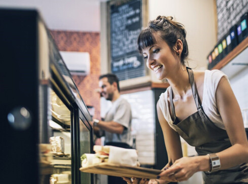 Płaca minimalna wzrośnie 2 razy. Pęknie granica 4 tysięcy złotych - grafika