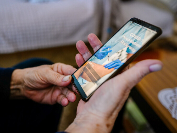 Resort zdrowia wyśle do Polaków SMS-y. Sprawdź, czy też dostaniesz - grafika