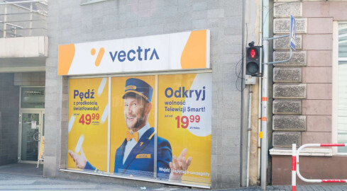 Naliczali opłaty niezgodne z umowami. Prezes UOKiK postawił zarzuty  - grafika