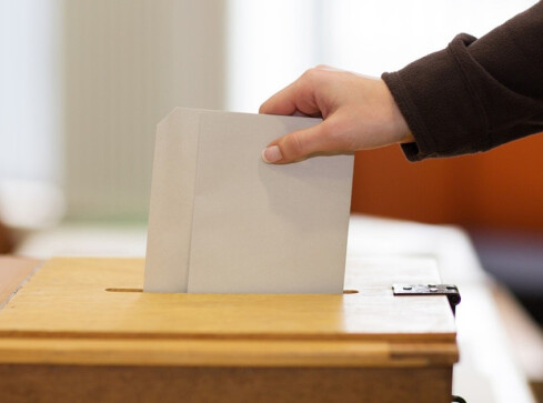 Najnowszy sondaż poparcia dla partii politycznych  - grafika