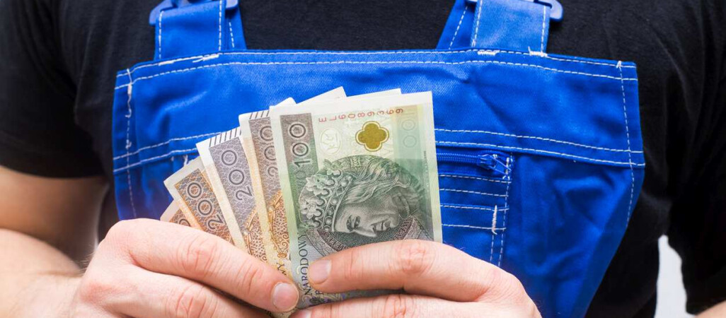 Połowa Polaków zarabia powyżej 4700 brutto