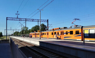 Pociągi na trasie Piła - Poznań z opóźnieniem. Zerwana sieć trakcyjna 