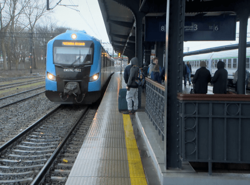 Pociągi wróciły dziś na trasę Piła - Poznań  - grafika