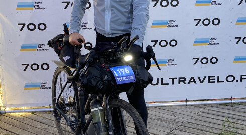 700 km w 68 godzin. A po drodze piach, błoto i pod górkę - grafika