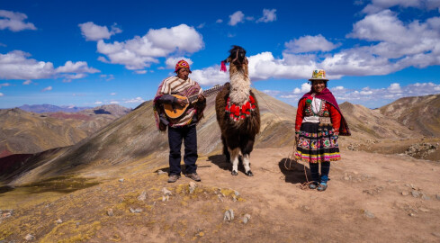Magiczne Andy. Góry Tęczowe i kanion Colca w Peru  - grafika