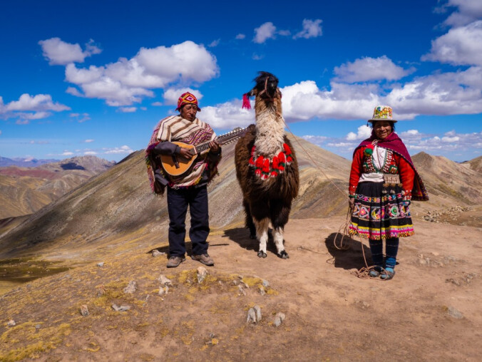 Magiczne Andy. Góry Tęczowe i kanion Colca w Peru  - grafika
