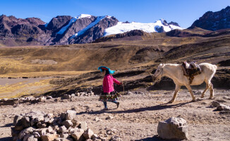 Magiczne Andy. Góry Tęczowe i kanion Colca w Peru 