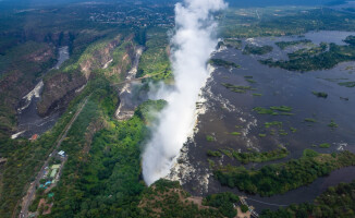 Wodospady Wiktorii. Jeden z 7 naturalnych cudów świata - VIDEO