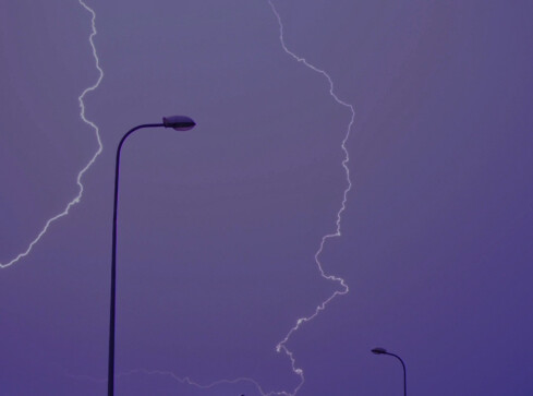 Burze z gradem i upały. Synoptycy ostrzegają  - grafika