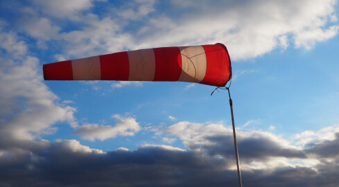 Groźne wichury uderzą w Polskę - grafika