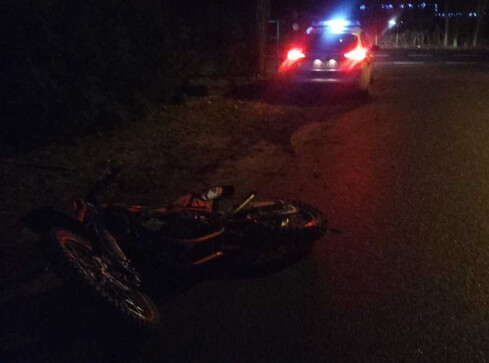 3 tys. zł zapłaci 25-latek za jazdę motocyklem po chodniku - grafika