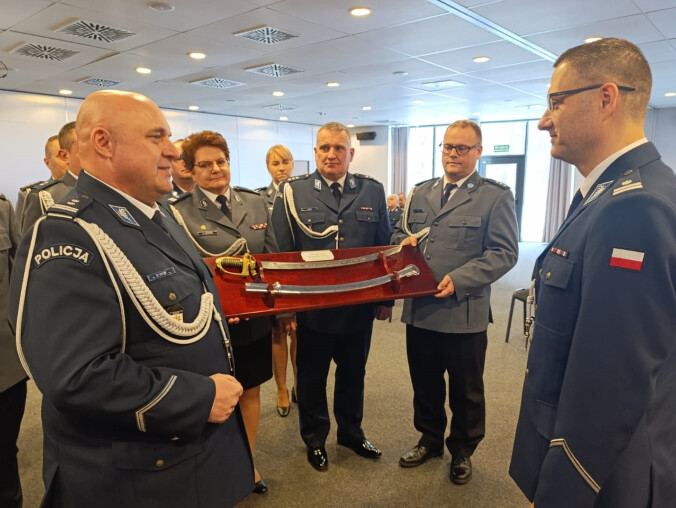 Zmiana warty w komendzie policji w Wałczu - grafika