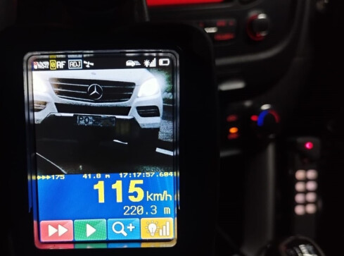 Pędził 115 km/h w terenie zabudowanym - grafika