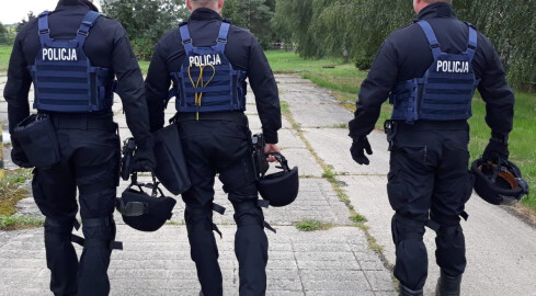 108 mieszkańców powiatu pilskiego zatrzymała policja  - grafika