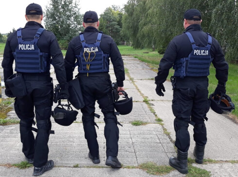 108 mieszkańców powiatu pilskiego zatrzymała policja  - grafika