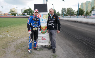 Jarosław Hampel wraz z policją kręci spot o bezpieczeństwie