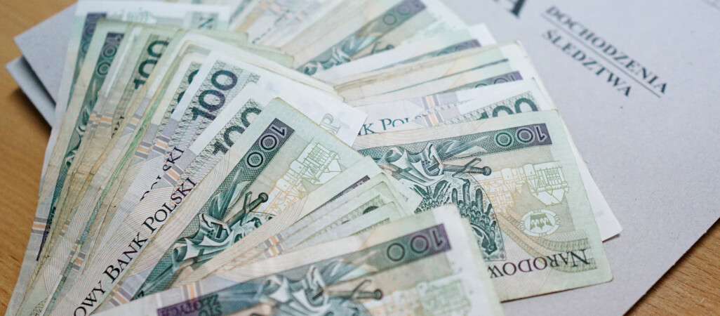 Płacili fałszywymi pieniędzmi na stacji benzynowej
