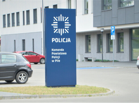 Podszywali się pod pilską policję. Chcieli wyłudzić pieniądze - grafika