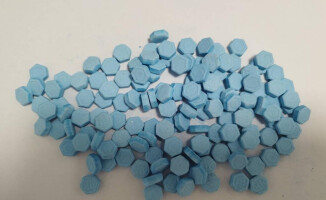 Dwie sprawy, pięciu zatrzymanych i ponad 2 kg amfetaminy