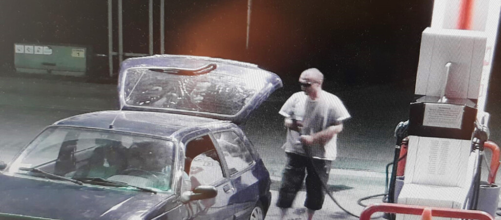 Rozpoznajesz tych mężczyzn? Zadzwoń na policję! 