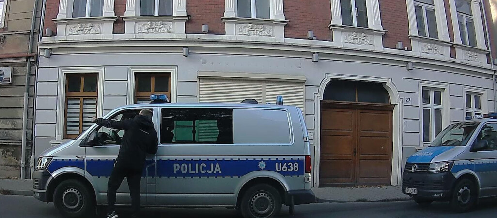 9 i 12-latka podawały się za wolontariuszki