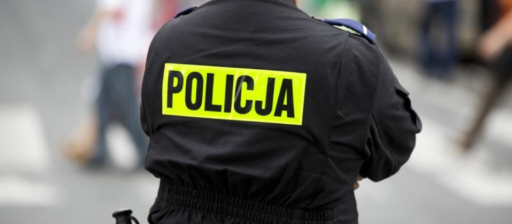 Policjant uwolnił uwięzioną w mieszkaniu 80-latkę 