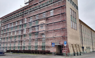 Szkoła Policji w Pile przechodzi lifting - ZDJĘCIA