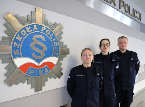 Słuchacze Szkoły Policji w Pile zatrzymali nietrzeźwego kierowcę - grafika