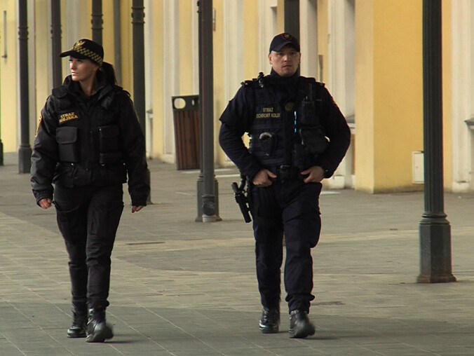 Częstsze patrole policji i straży miejskiej w związku z koronawirus - grafika