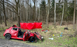 W wypadku na krajowej 10 zginęła kobieta