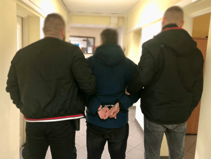 Zaatakował nożem kobietę i jej syna - grafika