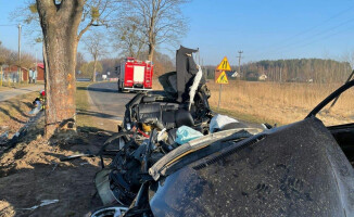 Tragedia pod Trzcianką. Nie żyją trzy osoby 