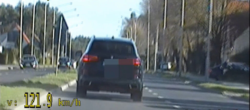19-latek swoim BMW jechał 120 km/h w terenie zabudowanym 