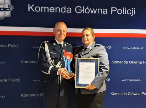 Policjantka z Piły wyróżniona w prestiżowym konkursie  - grafika
