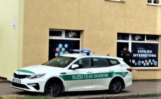 Nielegalne gry hazardowe w Wałczu. Policja skarbowa zajęła lokal 