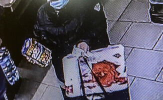 Kobieta ukradła puszkę WOŚP - ZDJĘCIA I VIDEO 
