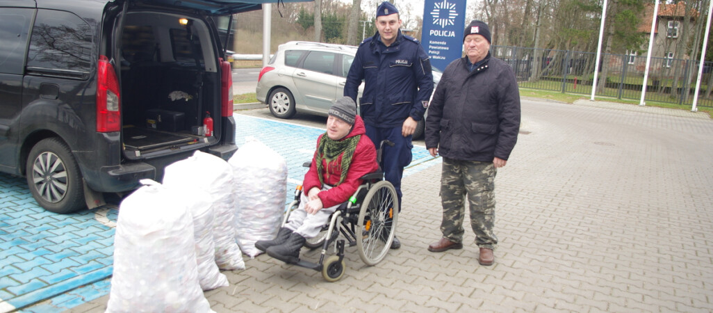 300 kg nakrętek na rehabilitację Adriana