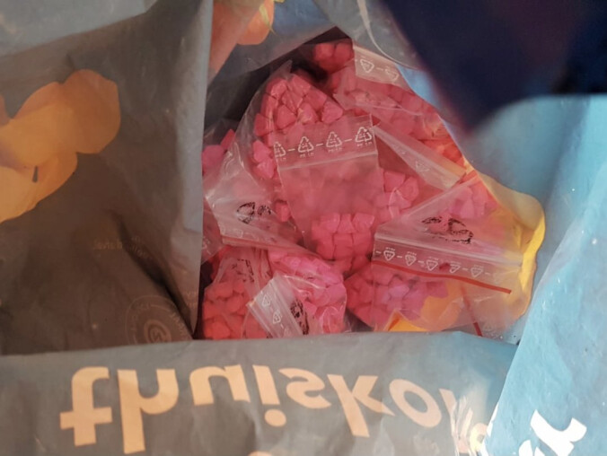 4 kg amfetaminy, marihuany i ecstasy miał 24-latek  - grafika